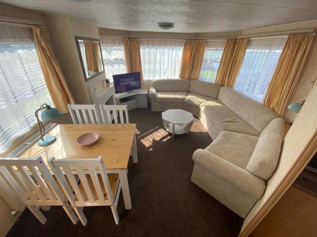 Lake District Static Caravan Lakeside Cumbria Millom Exteriör bild