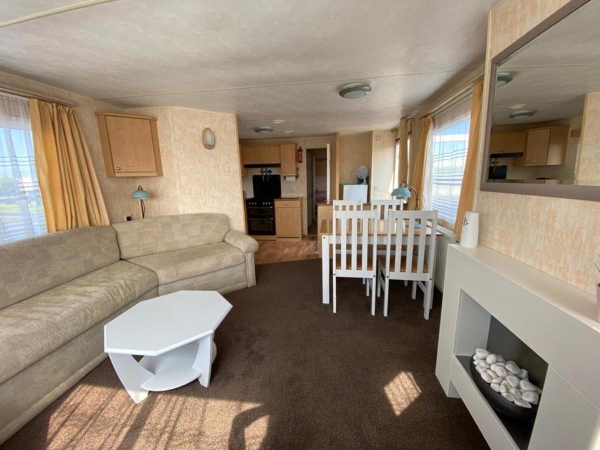 Lake District Static Caravan Lakeside Cumbria Millom Exteriör bild