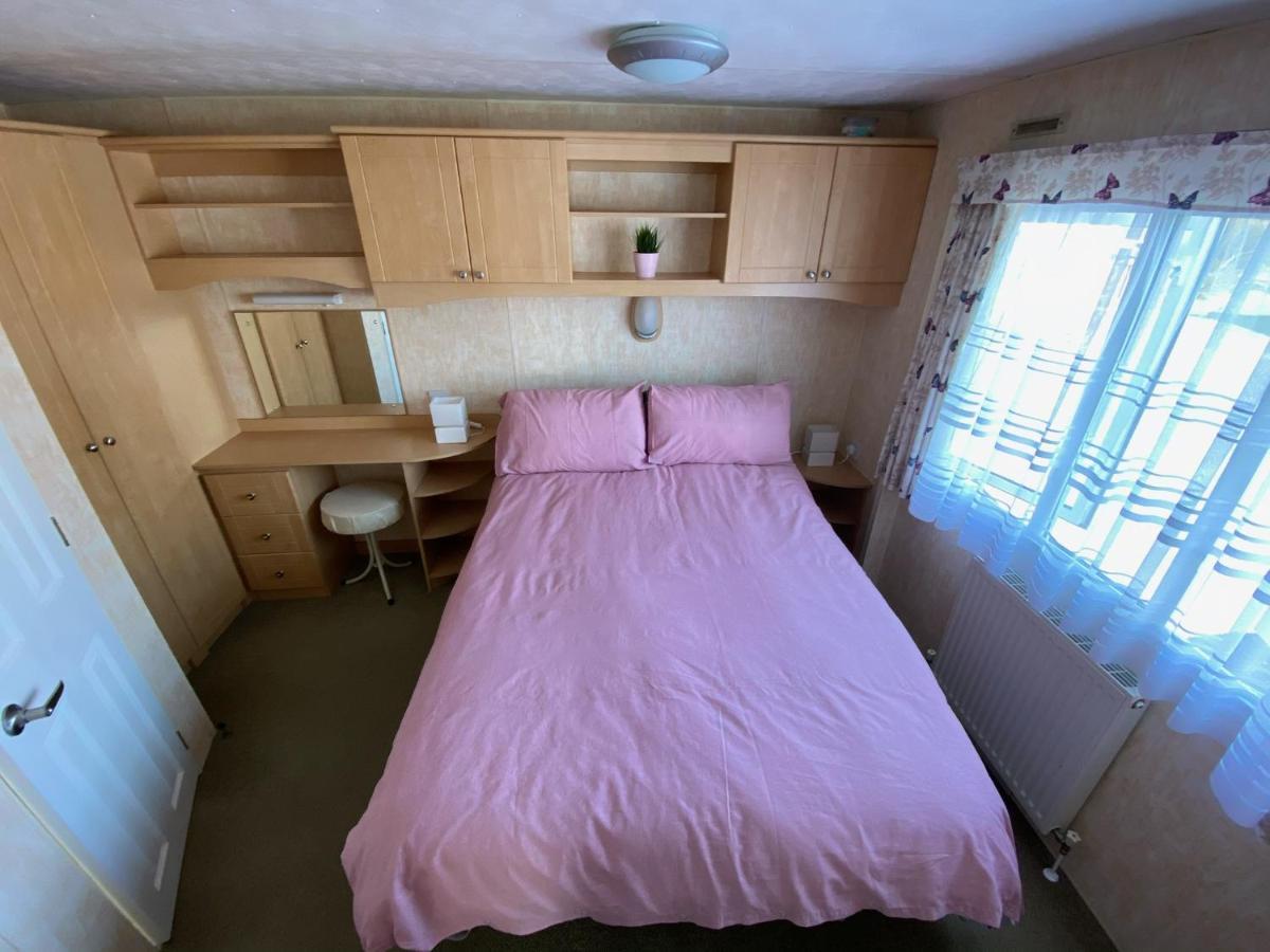 Lake District Static Caravan Lakeside Cumbria Millom Exteriör bild