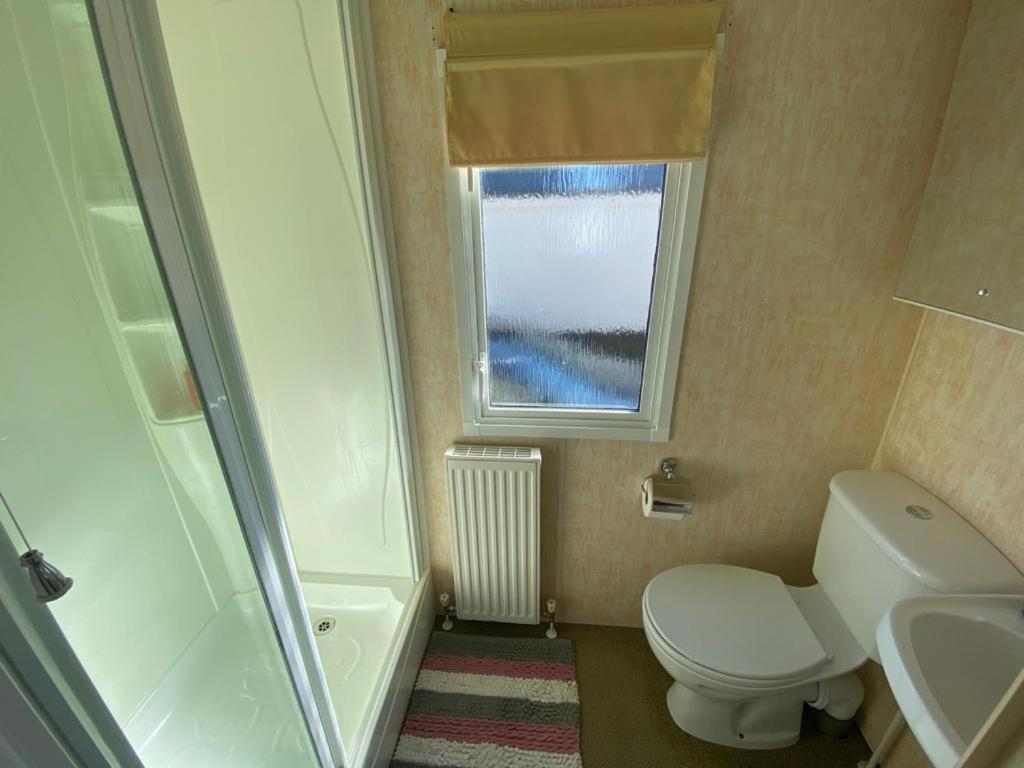 Lake District Static Caravan Lakeside Cumbria Millom Exteriör bild