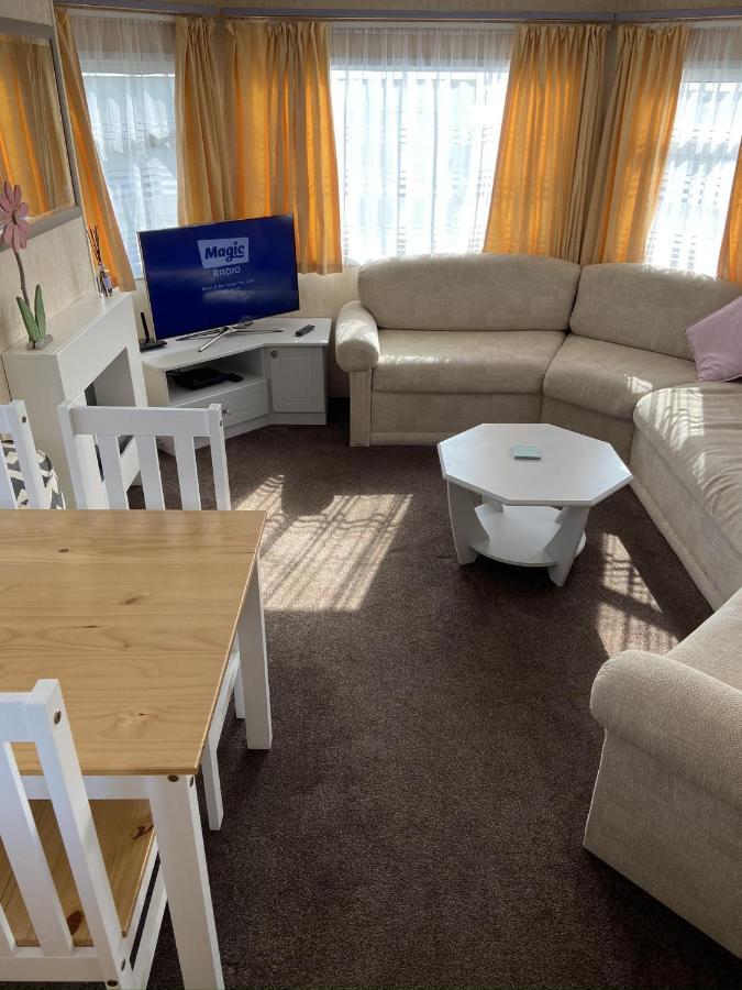 Lake District Static Caravan Lakeside Cumbria Millom Exteriör bild